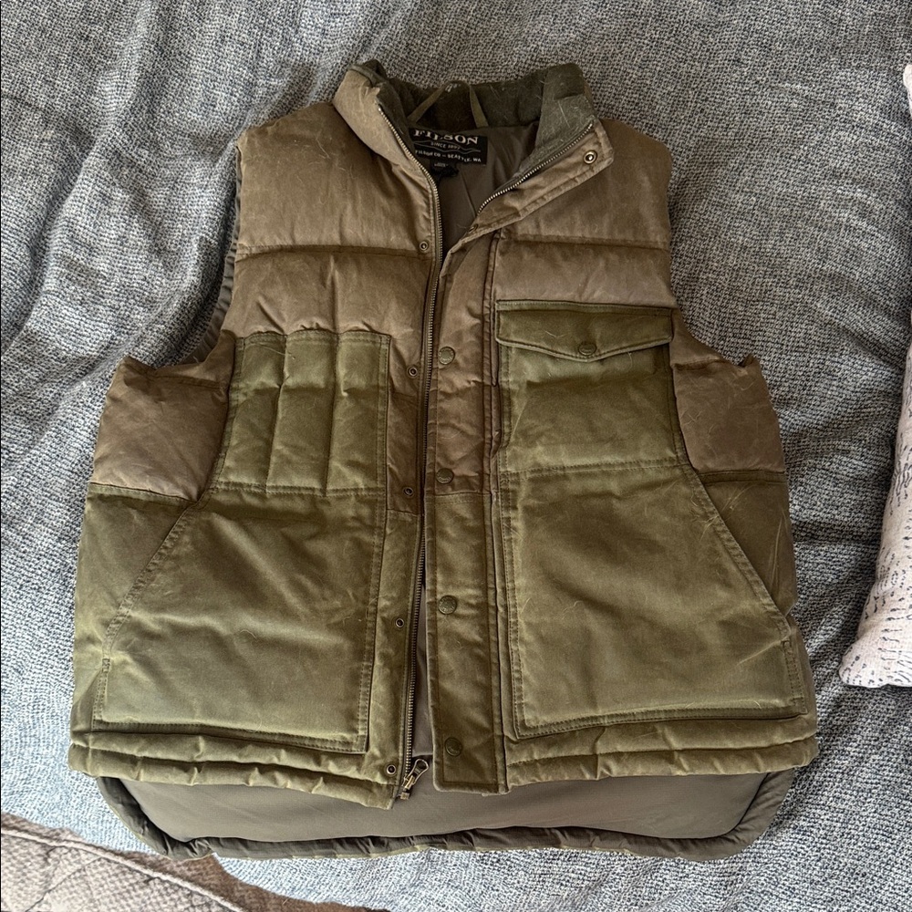 Filson Men's down cruiser Two-Tone Green Vest